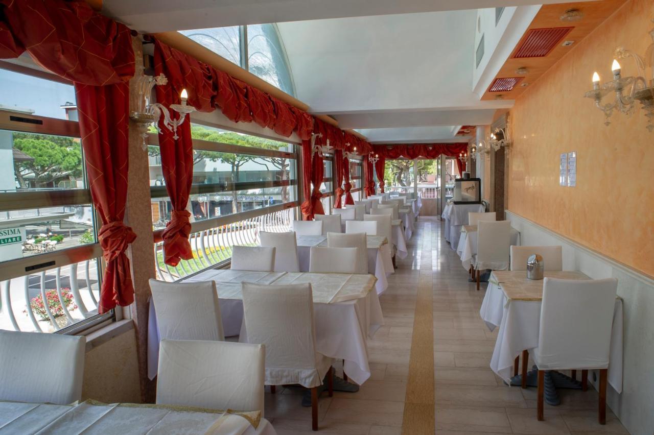 Hotel Margherita Lido di Jesolo Exterior photo