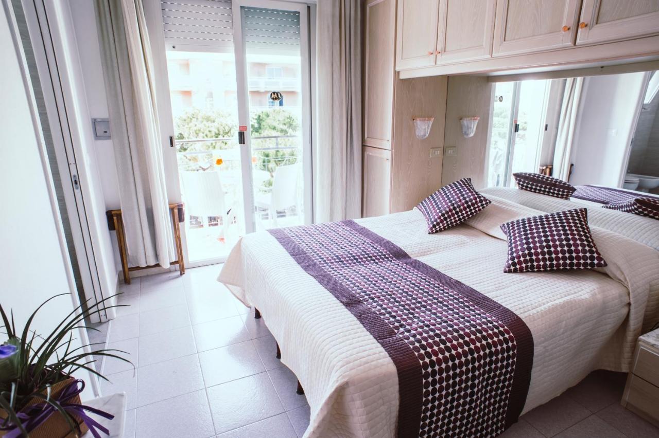 Hotel Margherita Lido di Jesolo Exterior photo