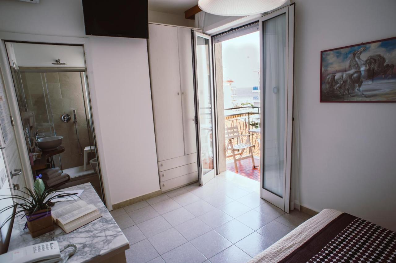 Hotel Margherita Lido di Jesolo Exterior photo