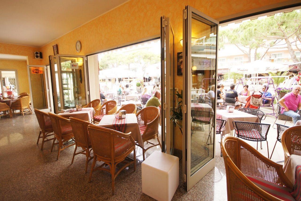 Hotel Margherita Lido di Jesolo Exterior photo