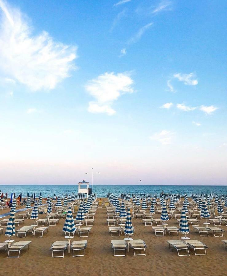 Hotel Margherita Lido di Jesolo Exterior photo